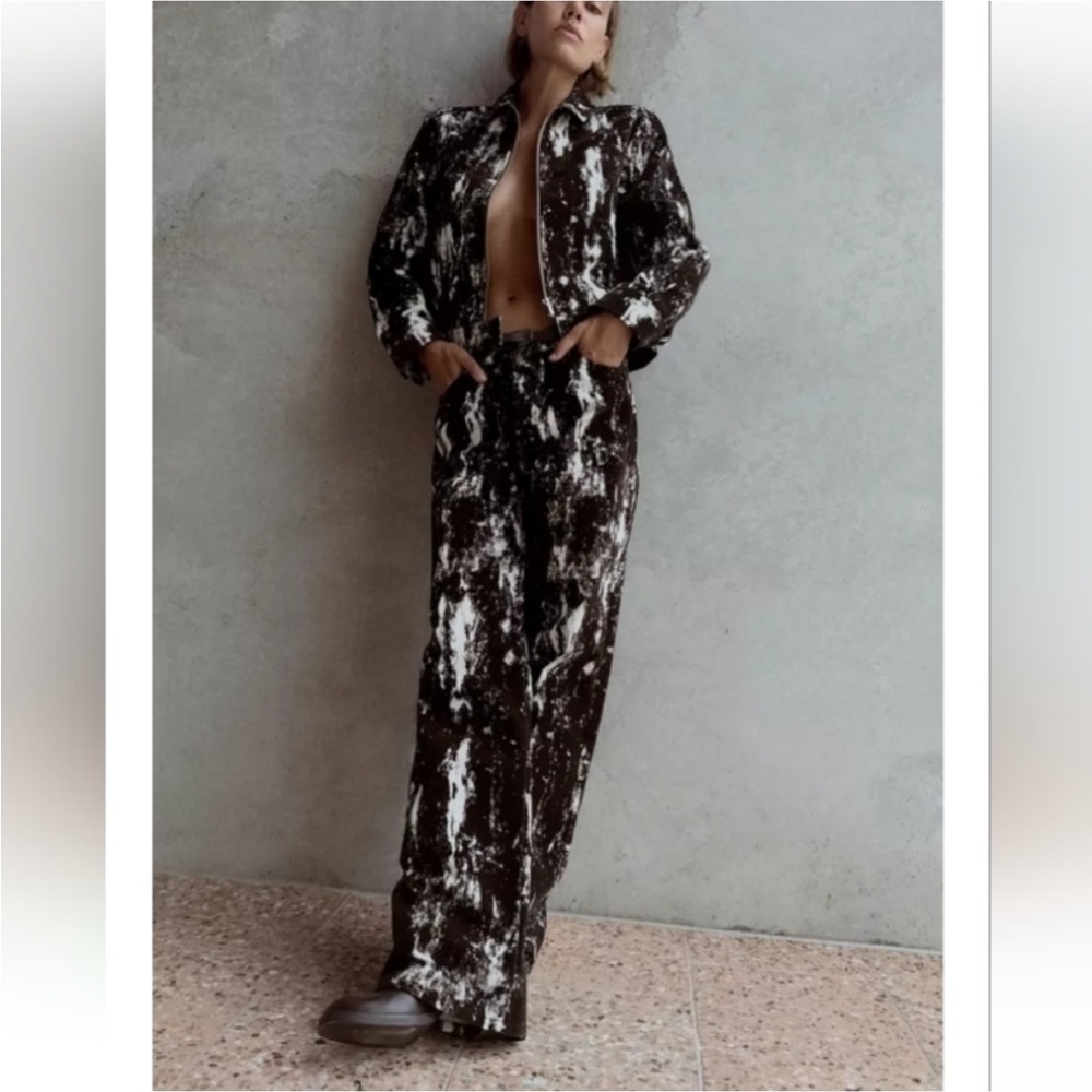 Black and White Abstract Print jeans